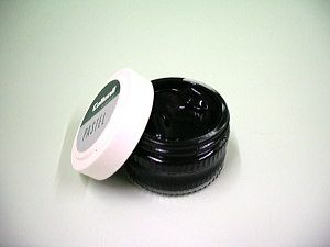 マイルド仕上がり革靴用クリーム♪コロニル シュークリーム（黒）
