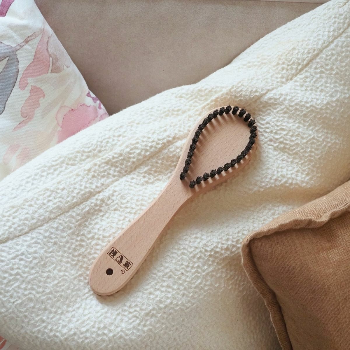 アートブラシ　かんたん毛玉取りブラシ スタンダード